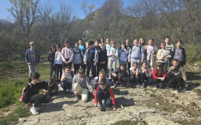 Drugaši u šetnji Pješačkom stazom pozdravili proljeće i obilježili Svjetski dan voda i Dan šuma