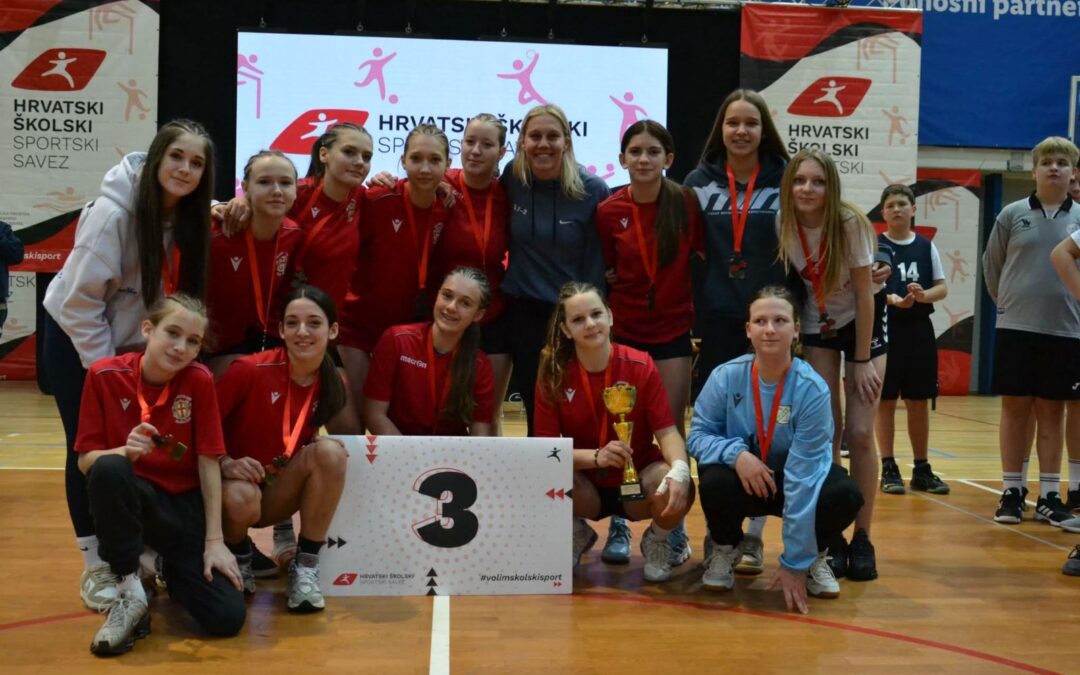 Brončana medalja za rukometašice OŠ Matije Vlačića na državnom natjecanju